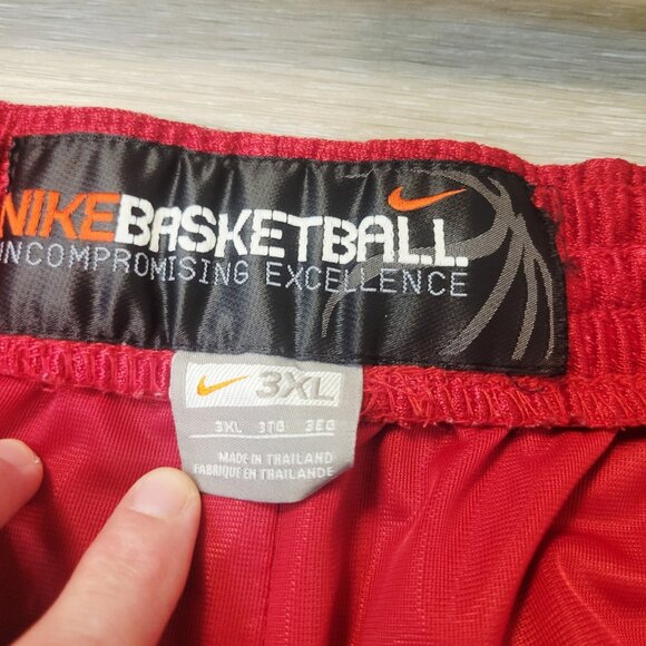 Nike Shorts Men 3XL Adult Red Athletic Training Polyester Basketball Y2K - Picture 5 of 6